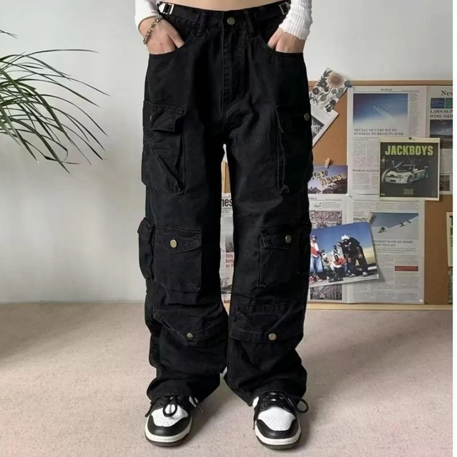 CosTribe Women's Baggy Cargo Pants Multi-Pocket Jeans Y2k High Waist Straight Wide Leg Fashion Jeans Streetwear