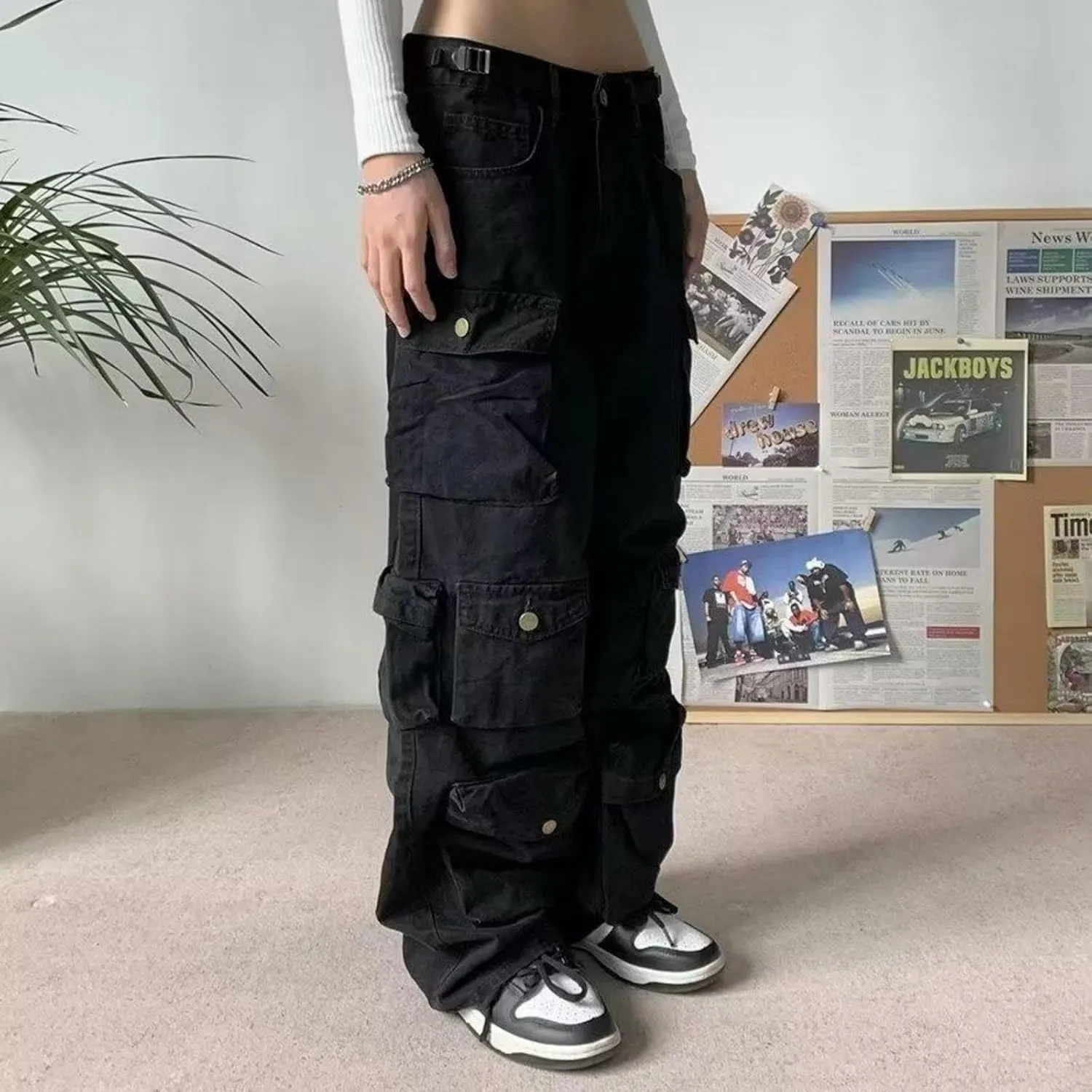 CosTribe Women's Baggy Cargo Pants Multi-Pocket Jeans Y2k High Waist Straight Wide Leg Fashion Jeans Streetwear