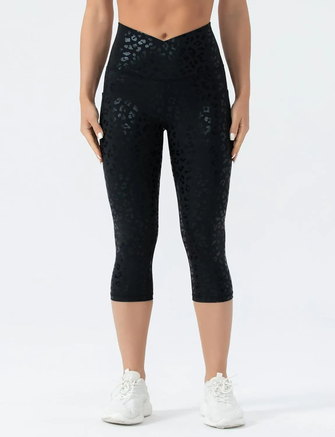 THE GYM PEOPLE Women's V Cross Waist Workout Capris Leggings Tummy Control Running Yoga Pants with Pockets