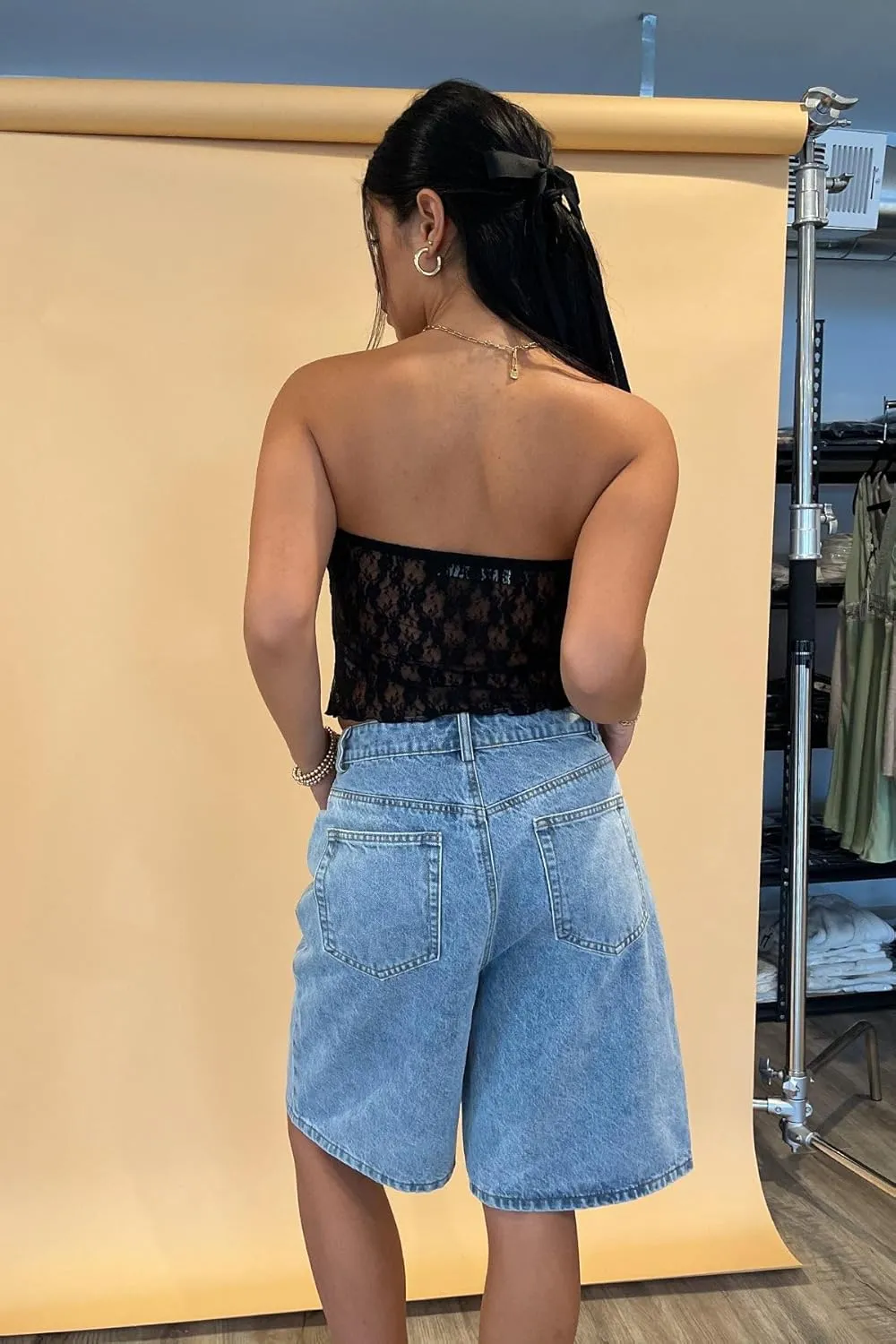 Women High Waist Denim Shorts Knee Length Loose Fit Wide Leg Long Jean Shorts with Pockets