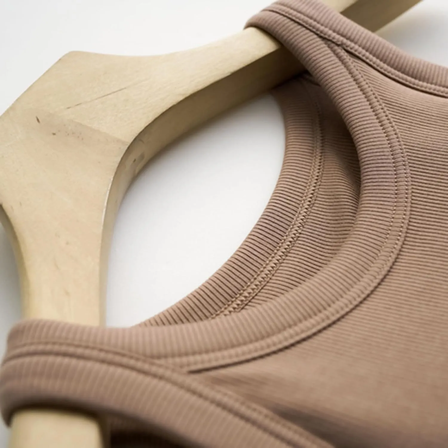 Women Tank Tops Shelf Bra Summer Cotton Basic Padded Yoga Rib Camisoles for Casual Workout Outfits Undershirts Cami